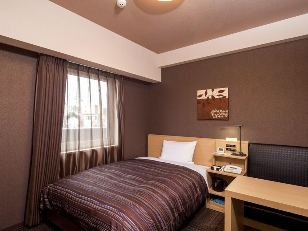 Toyoko Inn Higashi-Hiroshima Saijo Ekimae Kültér fotó