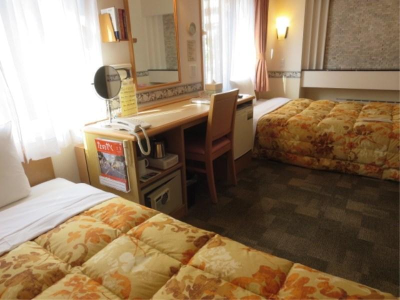 Toyoko Inn Higashi-Hiroshima Saijo Ekimae Kültér fotó